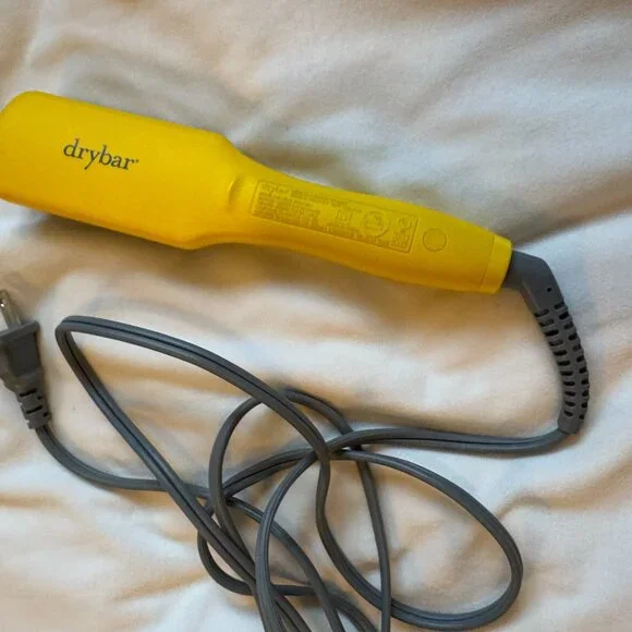 Drybar The Brush Crush Heated Straightening Brush – Yellow Professional Hair Too - Picture 2 of 3